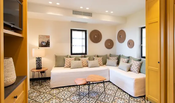 Zarnata Stone House Residence in Kardamili