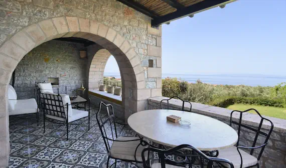 Zarnata Stone House Residence in Kardamili